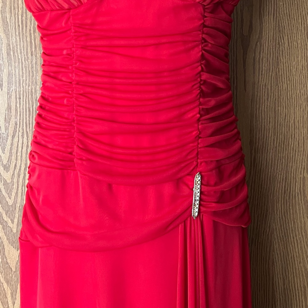 Fun Formal - Picture 2 of 3